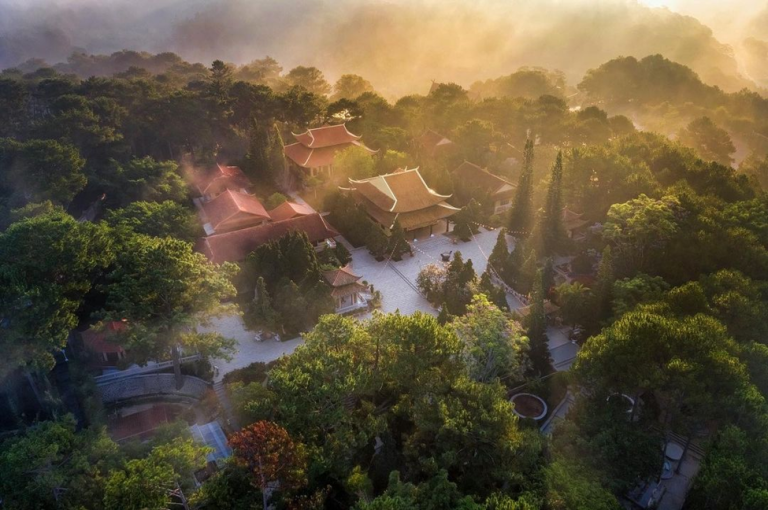 Tour Xuyên Việt Khám Phá Hành Trình Từ Tây Nguyên Đến Miền Trung